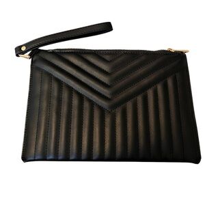🆕 A NEW DAY Black Chevron Wristlet Clutch size
